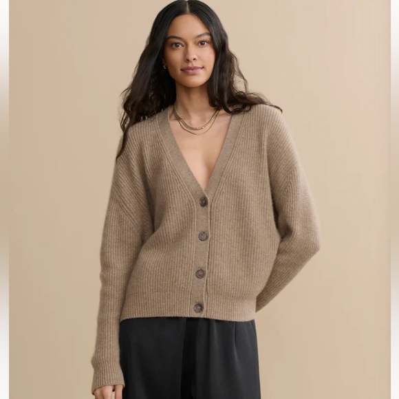 Jenni Kayne Sweaters - NEW with tags Jenni Kayne cropped cashmere cocoon cardigan